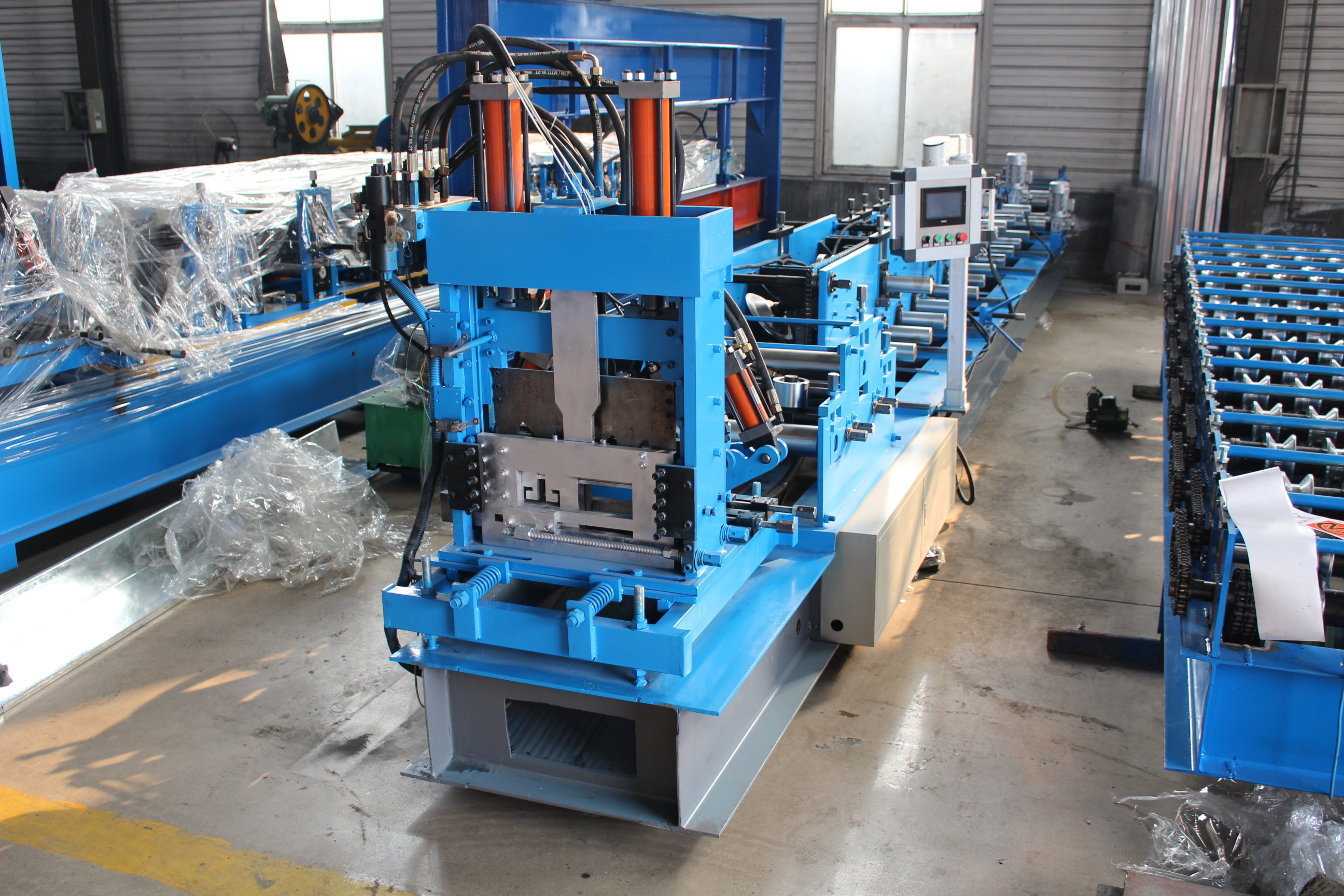 Steel Frame C Z Purlin Making Machines For 1.5-3.0mm Thickness At 10-22m/min Forming Speed