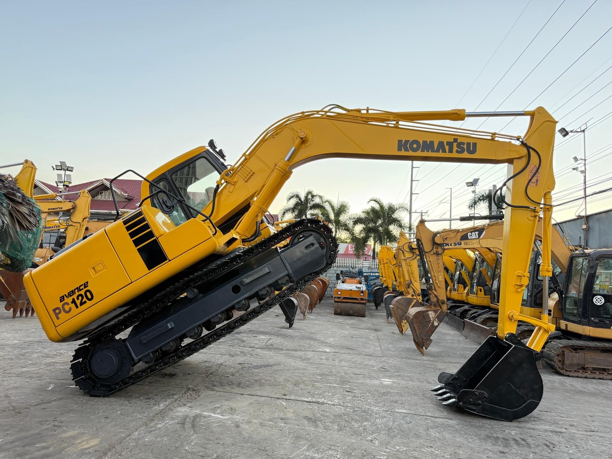 Used Second Hand Komatsu Pc120 Pc120-6E PC120-6EO 12 Ton Crawler Excavator