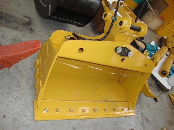 High Safety Excavator Tilt Bucket , Tilting Ditching Bucket Long Service