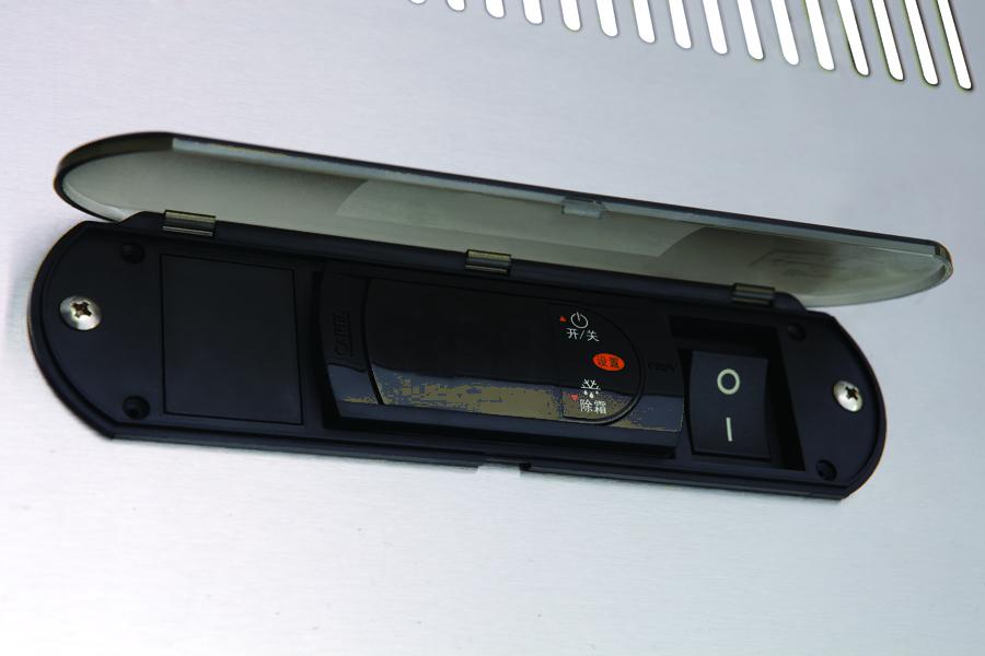 Deep 1600L Commercial Upright Freezer