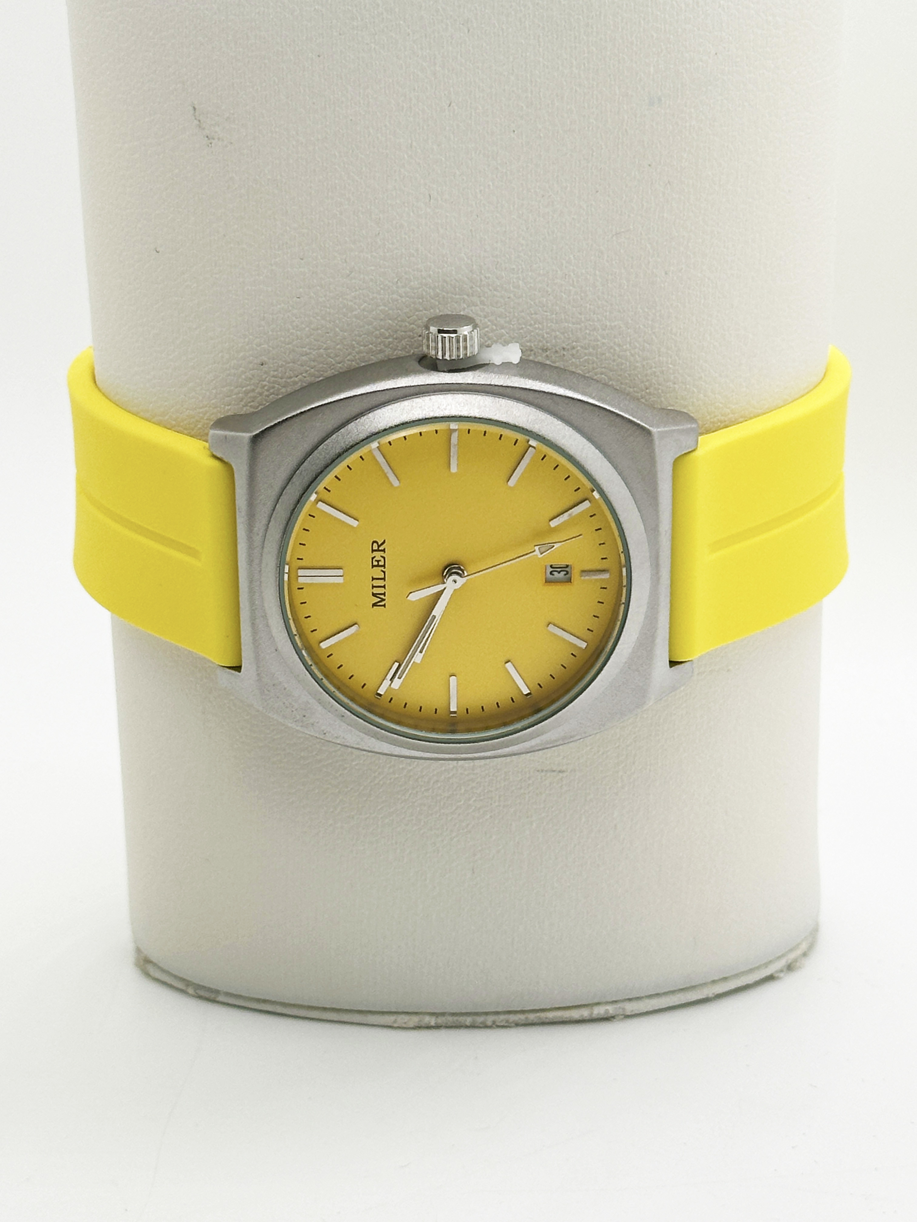 Factory Wholesale Waterproof Silicon Strap Watch Quartz Movement Men's Digital Sports Watches
