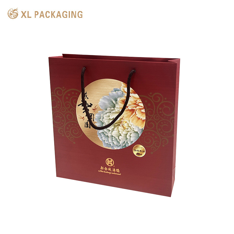 Wholesale Printed Printed Paper Bags Custom Logo Luxury Shopping Gift Paper Bag With Handle