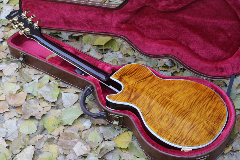 Custom double Tiger Flame Maple top supreme LP Electric Guitar golden hardware