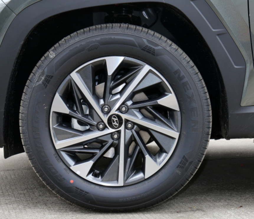 Hyundai TUCSON L 1.5T DCT GLX elite version Turbo charged 5Door 5seats SUV Car