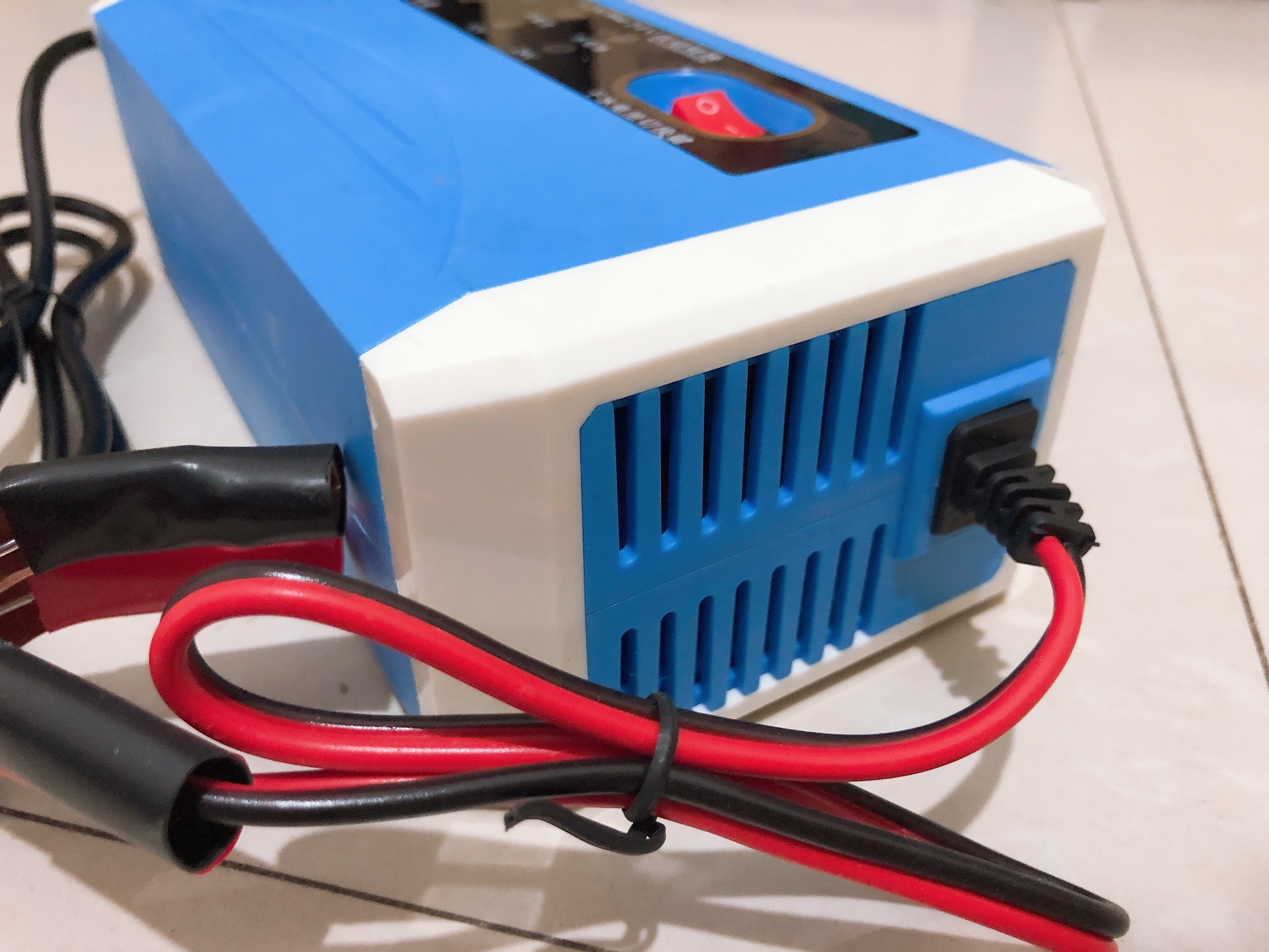 4-200AH Smart Battery Charger for 12V 24V Car Boat Motorcycle Truck Automatic Power Charging Automotive 12 V 24 Volt 10A