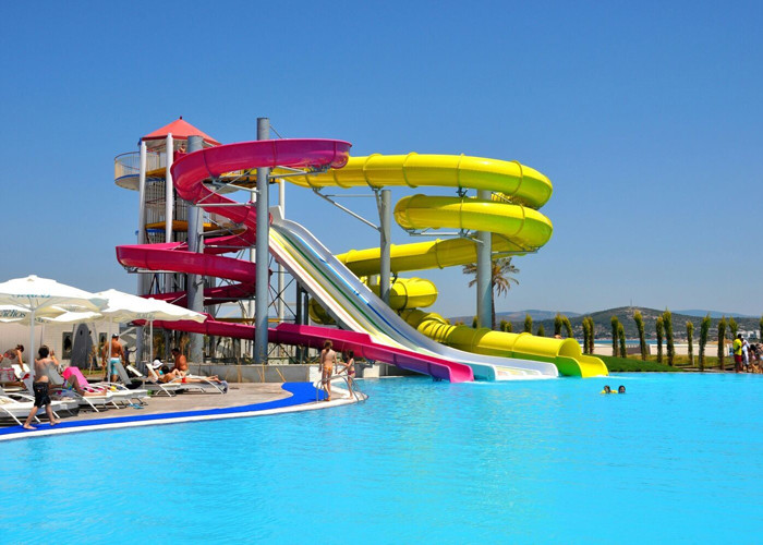 Multi Color Spiral Water Slide With Attractive Commercial Rafting Slide