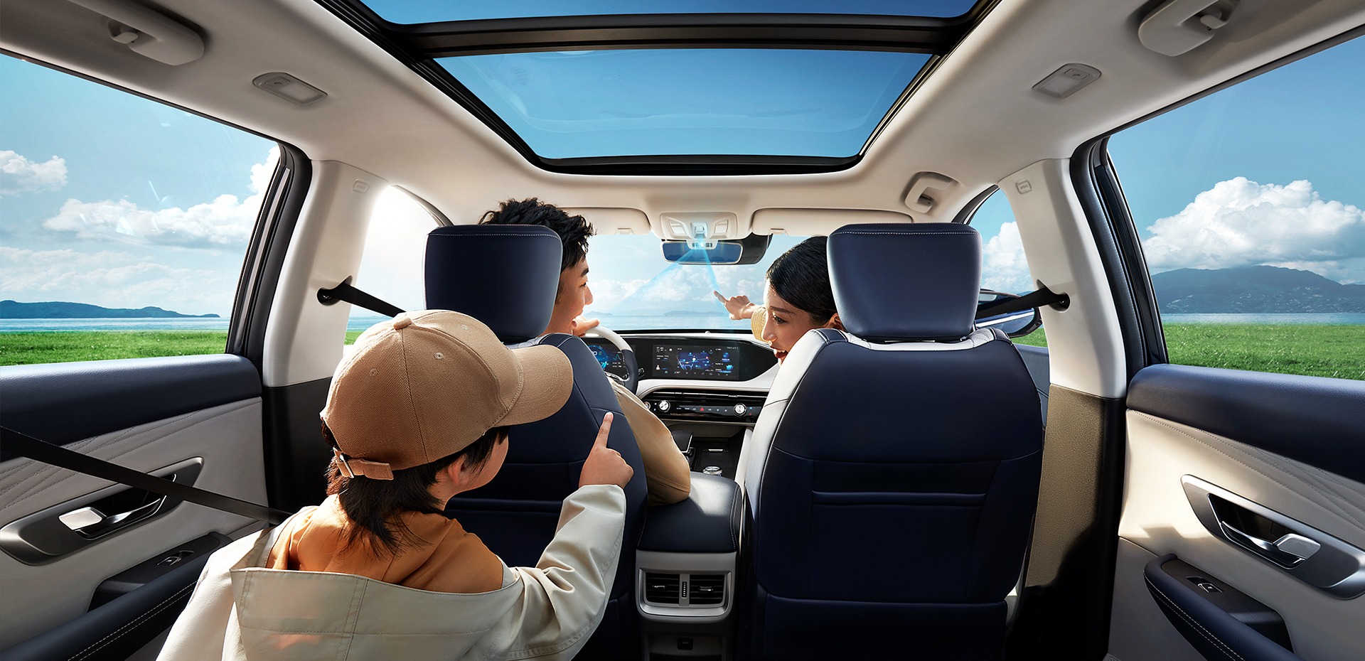 Experience the Ultimate Comfort and Performance with DONGFENG AEOLUS HUGE 1.5L Hybrid Passenger Car