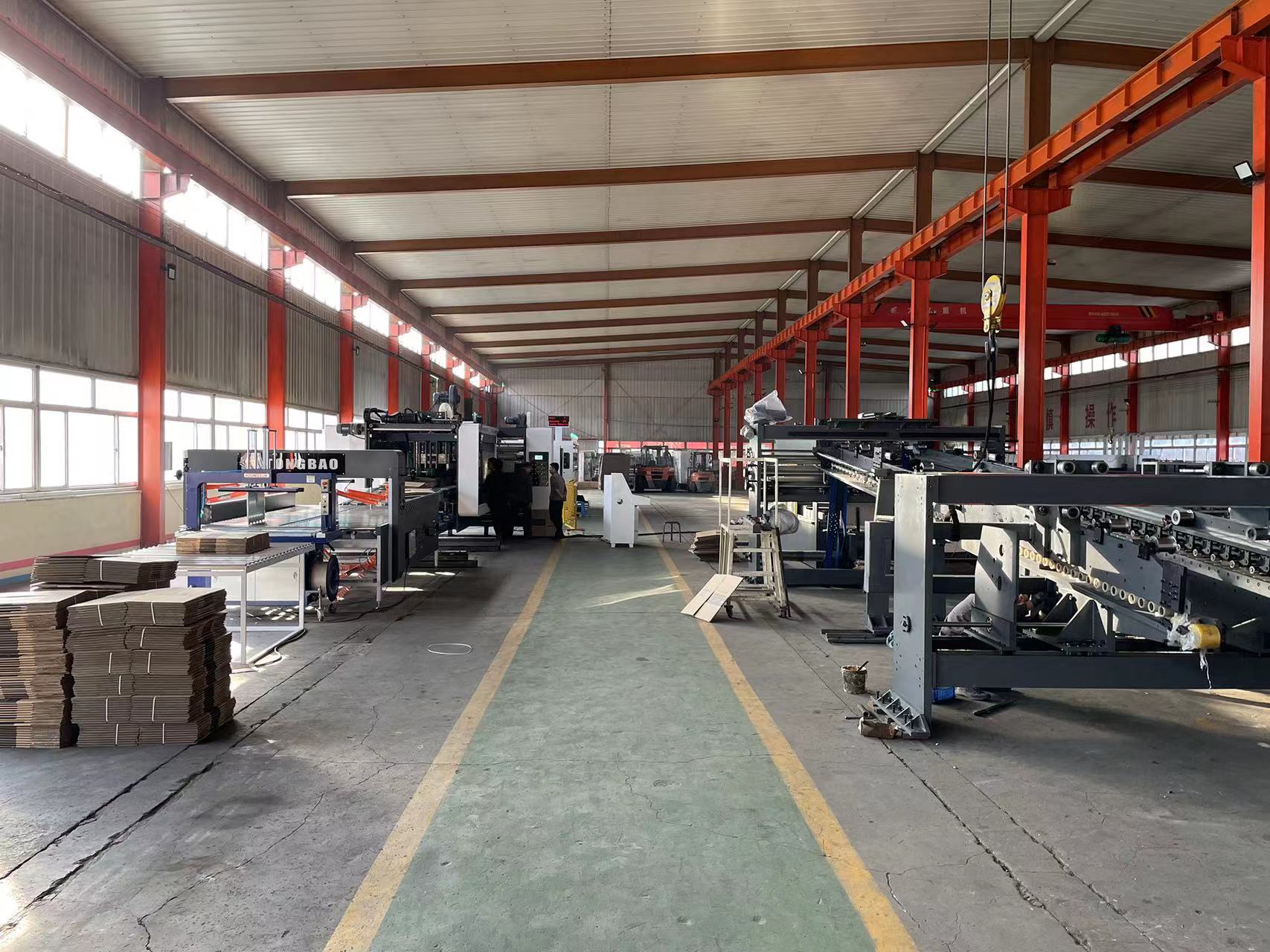 Semi-automatic Carton Packaging Gluer Machine with Combined Pressure Model at Affordable
