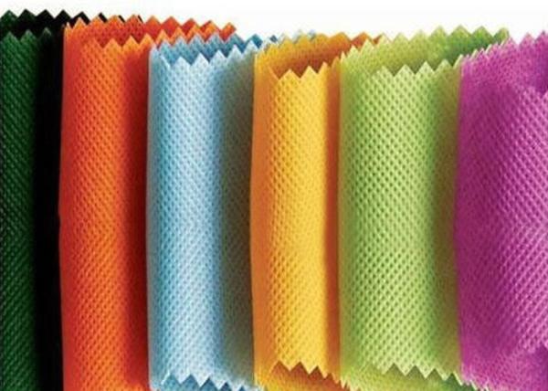 Anti Aging PP Non Woven Fabric Raw Material Color Customized International