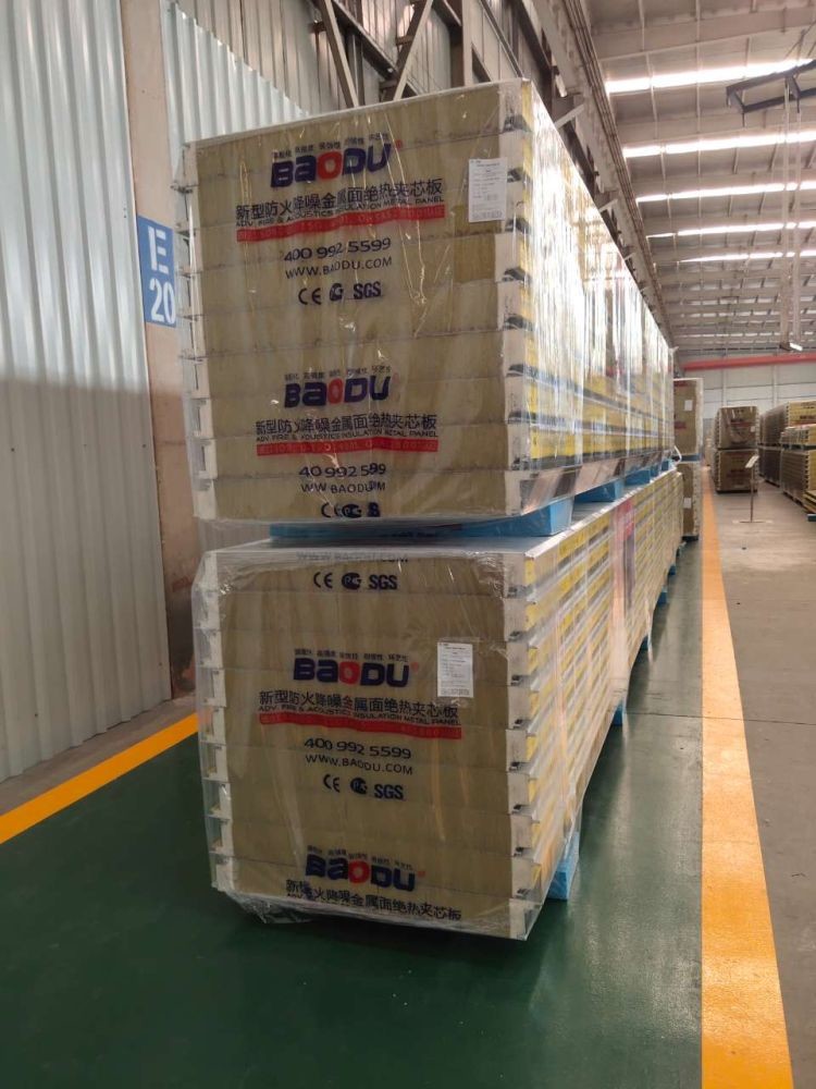 CE Certified Rockwool Sandwich Panel 100mm 200mm For Outdoor Office