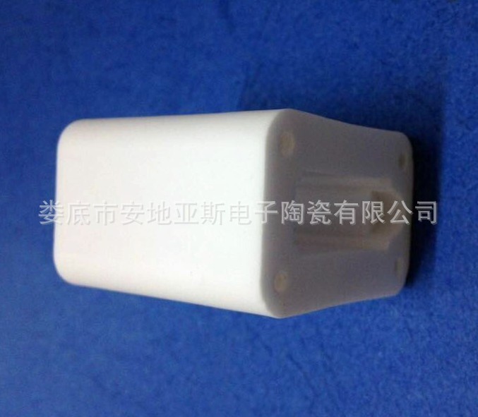 330 Kpsi Insulating Electronic Ceramic Components Customized Metallized Alumina Ceramics