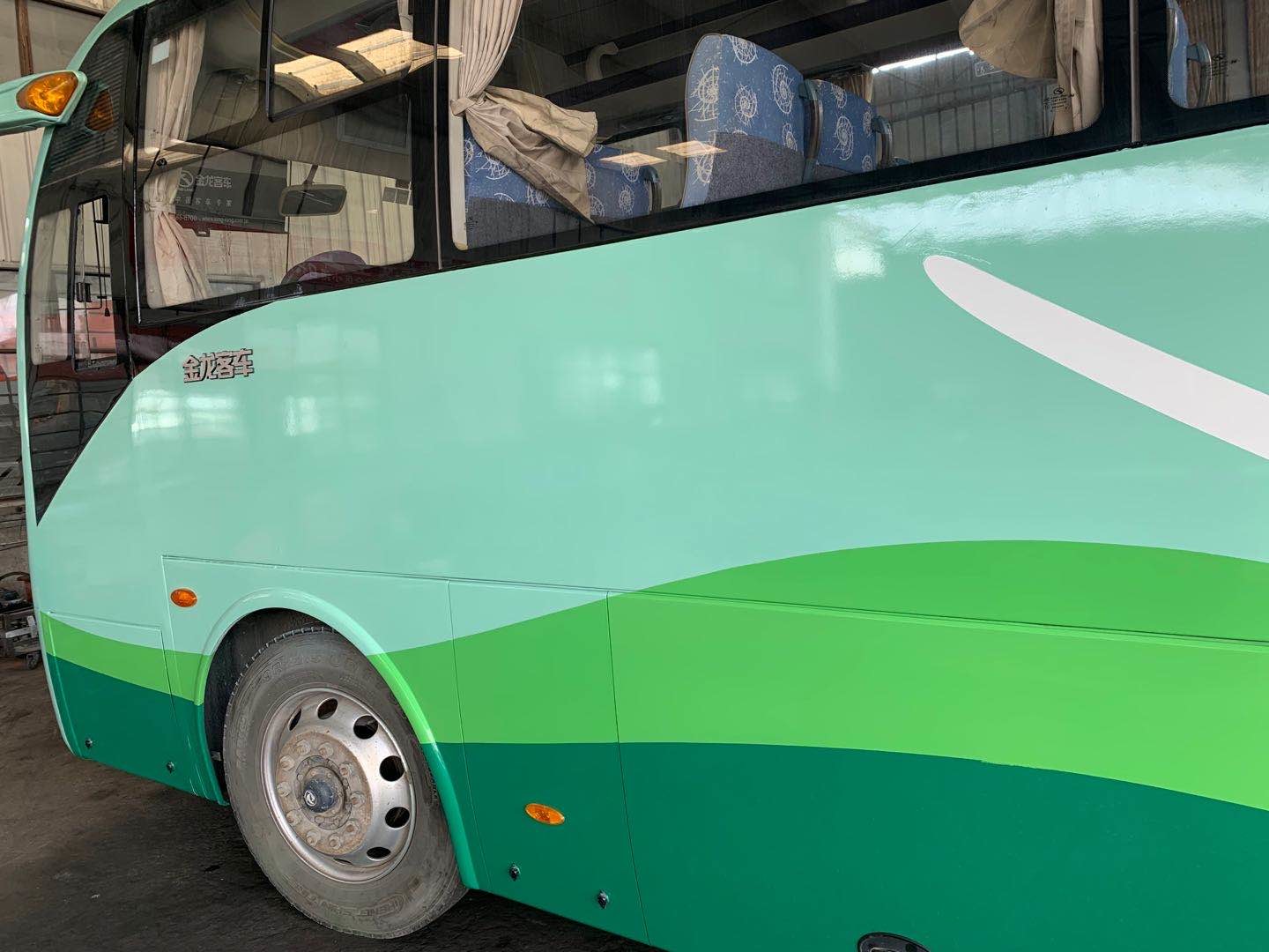Used Tour Bus Kinglong XMQ6900 39 Seats Left Steering Single Door Steel Chassis Low Kilometer Used Passenger Bus