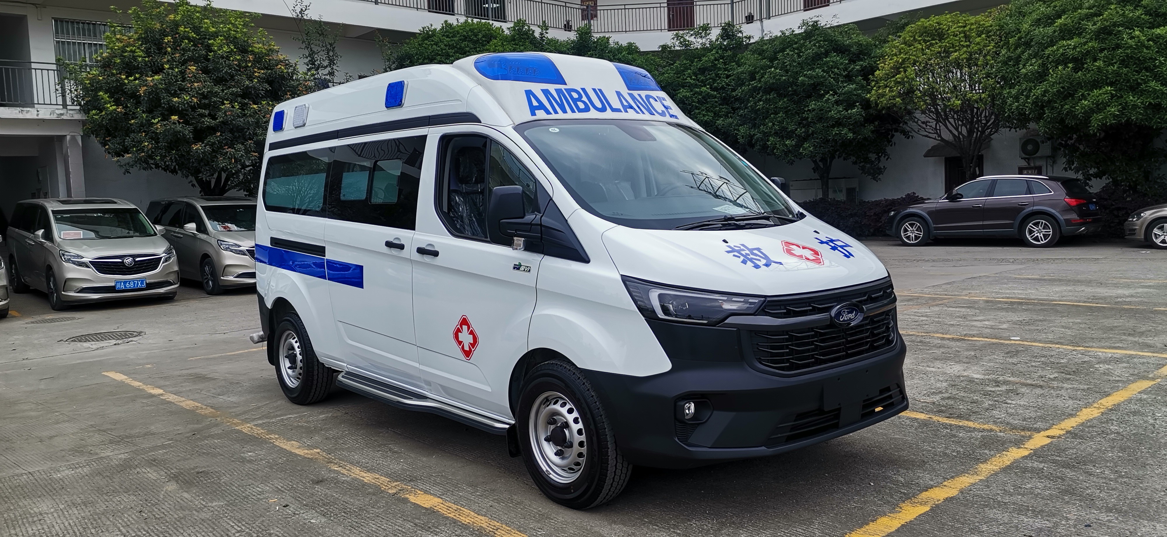 7 Seats / 8 Seats Ford Transit Custom Ambulance Diesel 4×2