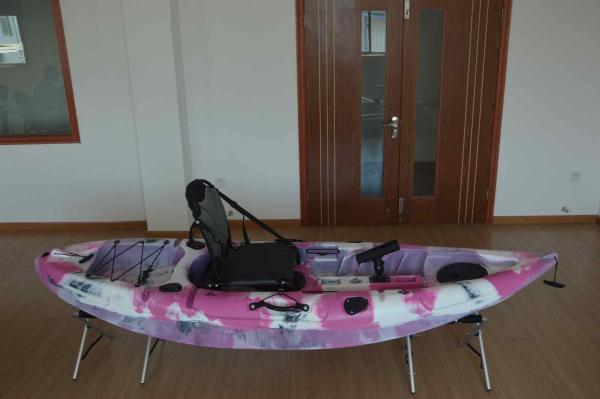 OEM Plastic Angler Kayak Fishing Boats Endure Harsh Outdoor Situation Structure