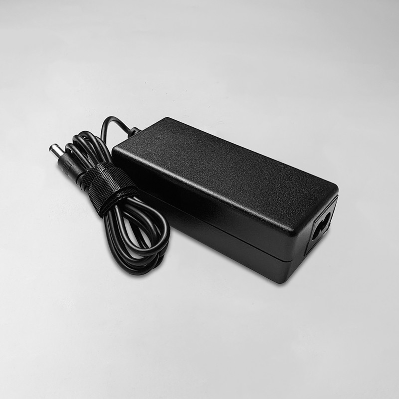 DC Jack 12V 2A Desktop Power Adapter Distributor ABS+PC Material