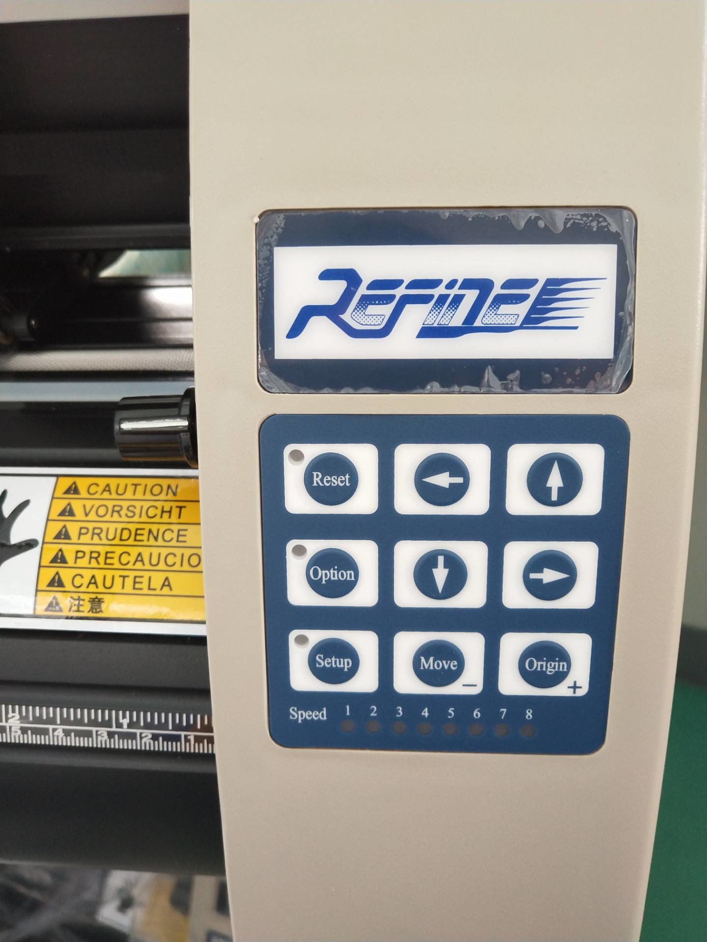 720mm Entry Level Sign Cutter Plotter 3 Blade With 5% To 95% Humidity