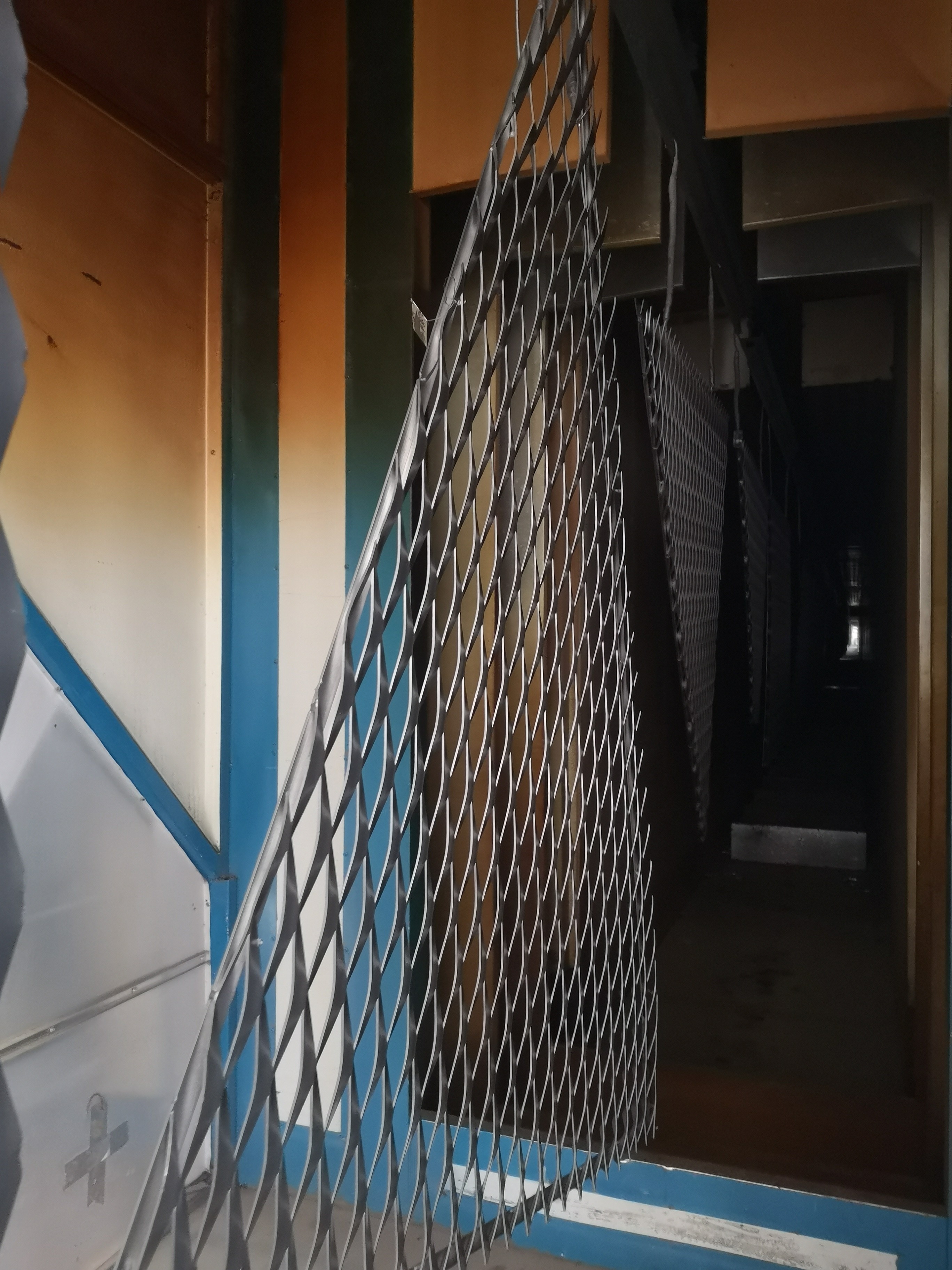 Attractive Durable Expanded Wire Mesh , Expanded Steel Mesh Customized Surface