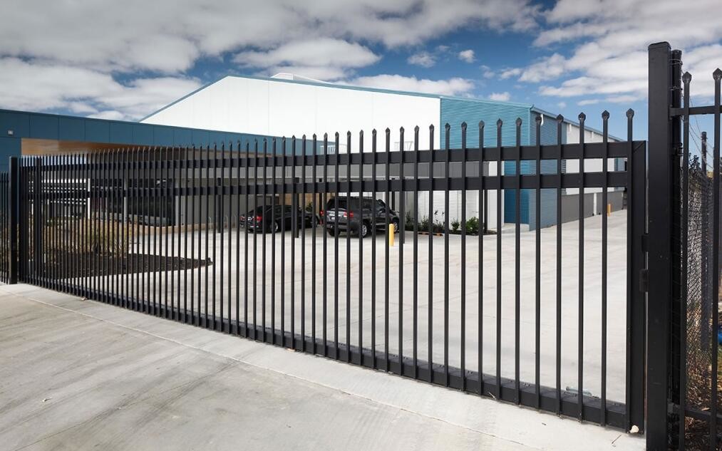 Tubular Steel Garrison Fence Flat Top Design 25MM upright picket 25mm*1.2mm 1.5m*2.45m rails 2 x40mm*1.6mm wall thick