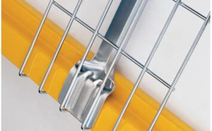 Galvanized Flared Shape Mesh Decking Panels Euro Style for Heavy Racking 