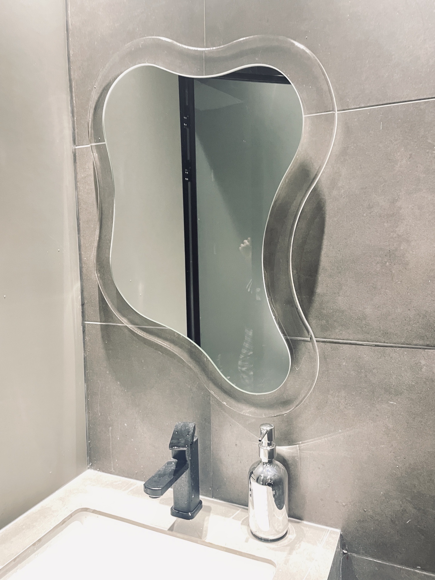 Lighted Acrylic Wall Mounted Magnifying Mirror For Bathroom Vanity