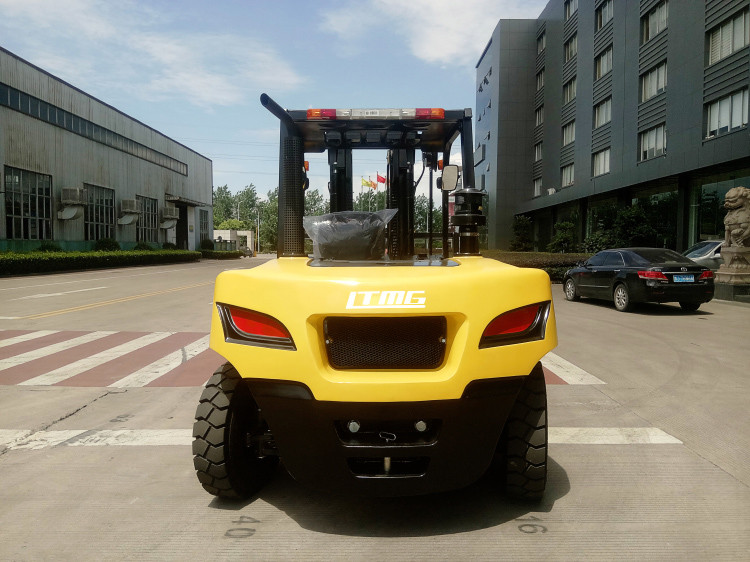Chinese 8 ton diesel forklift truck with 4.5m triplex mast 2270mm fork length
