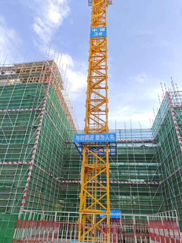 Zoomlion construction tower cranes escort your construction site