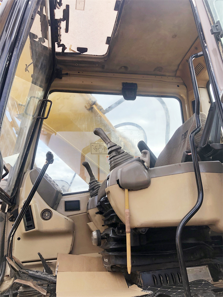 Original Hydraulic Cylinder and Pump Used CAT 325 Excavator for Construction