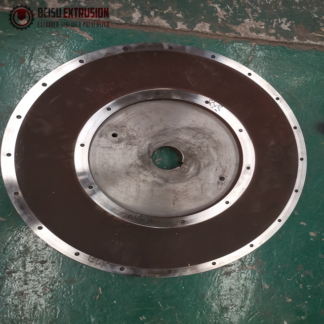 8mm Feeding Size High Speed PVC Pulverizer Milling Machine For Food Processing