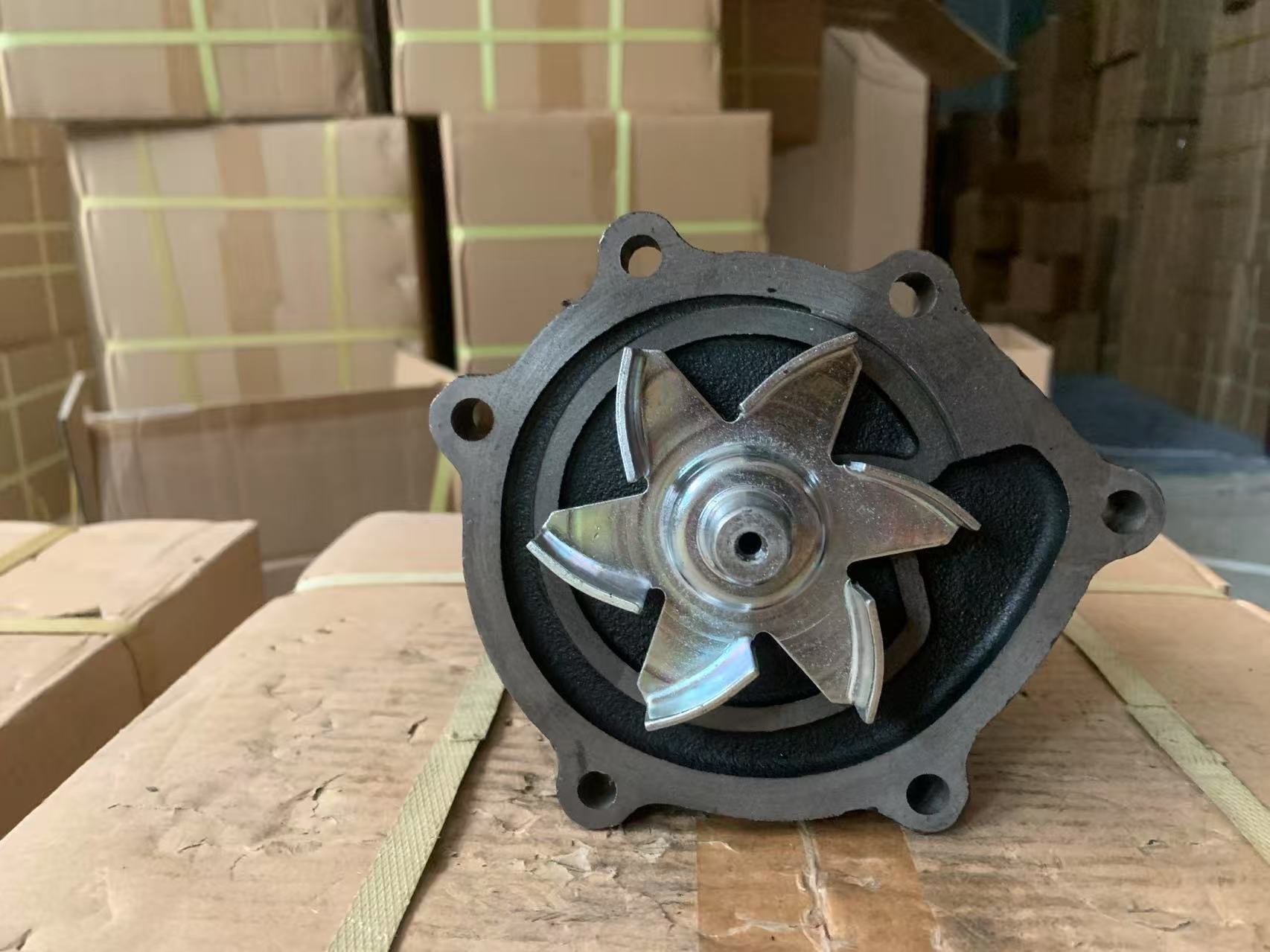4HK1 8973634780 5876100890 Water Pump For ISUZU Engine 6 Holes