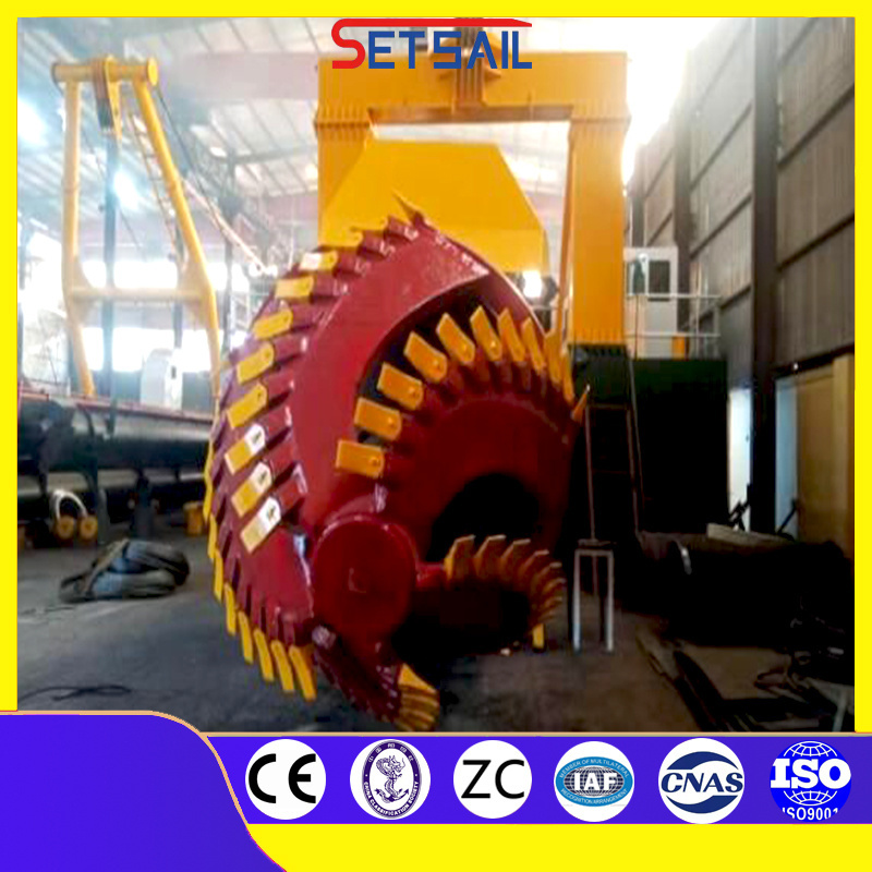 Long Discharge Distance 10inch Cutter Suction Dredger with Booster Station