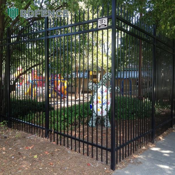 Black Powder Coated Small Villa / Farmyard Border Outdoor Panels Aluminum