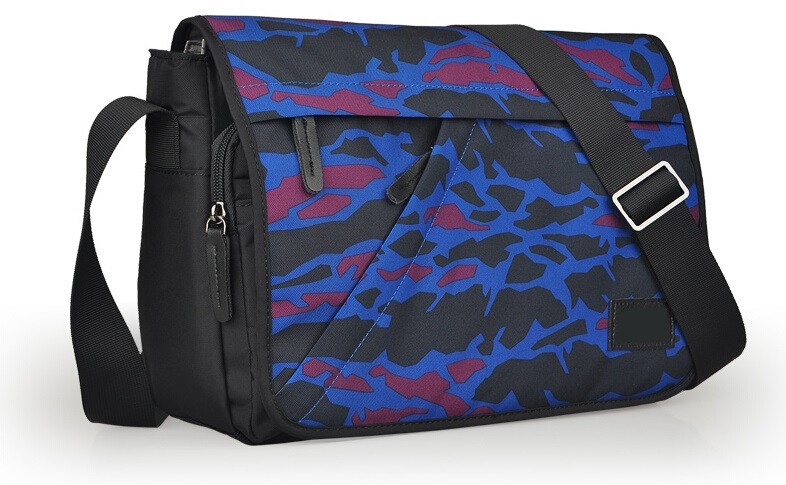 Customized Blue Nylon Travel Messenger Bag With Lots Of Pockets 32*23.5*9 Cm