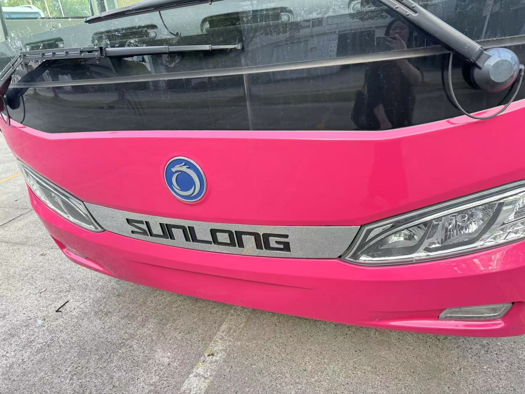 Used Passenger Bus VIP 40 Seats Long Distance Transportation Large Luggage Compartment