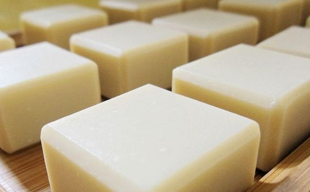 Aluminum Electric and Pneumatic Cutting Machine for Good Handmade Soap Bar Production