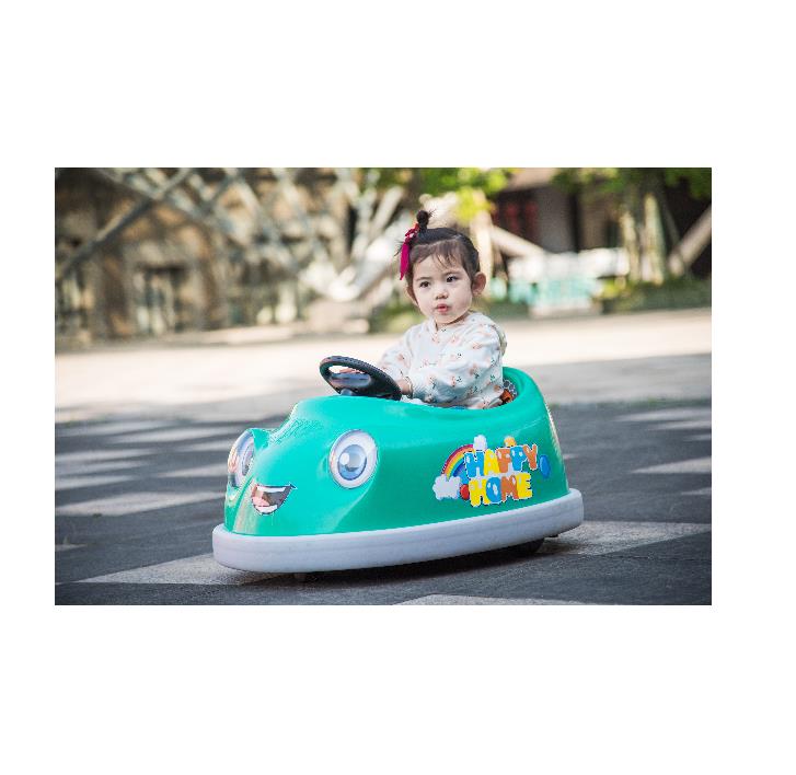 Unisex Ride On Electric Bumper Cars with Carry Handle and Remote Control
