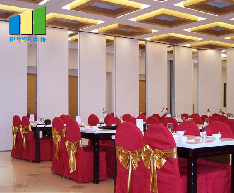 Sliding Door In Banquet Hall Wood Room Divider Screen Movable Partition Walls For Banquet Hall