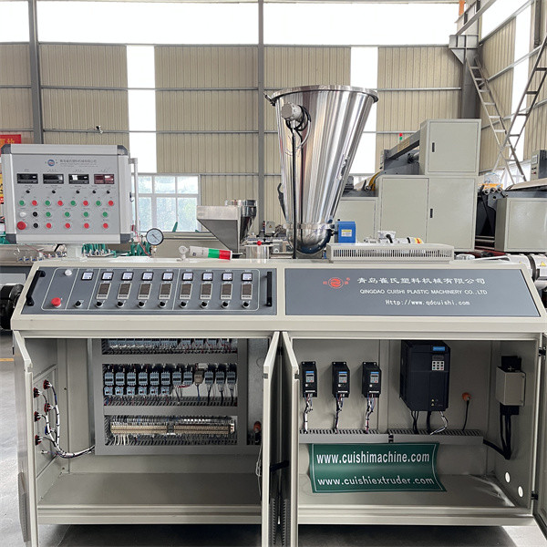 PLC Controlled Plastic Pipe Making Machine / Plastic Pipe Manufacturing Machine high Output