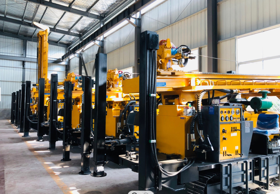Water Well Crawler Mounted 300m Hydraulic Rotary Drilling Rig