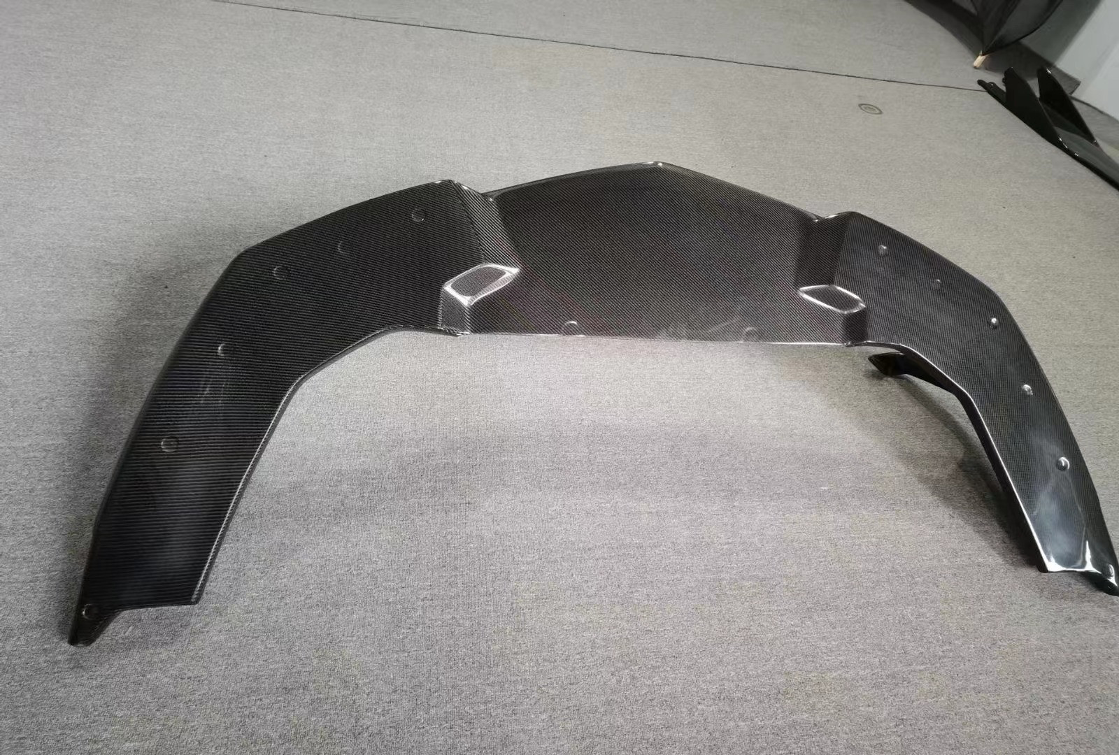 For Lamborghini LP700 Carbon Fiber Body Kit LP700 Upgrade VORs Style Carbon Fiber Front Lip Diffuser Spoiler