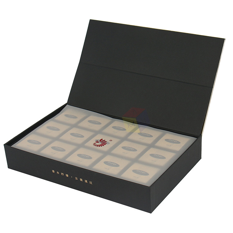 Handmade Luxury Design Custom Hard Cardboard Paper Gift Set Tea Box Packaging Logo Hot Foil