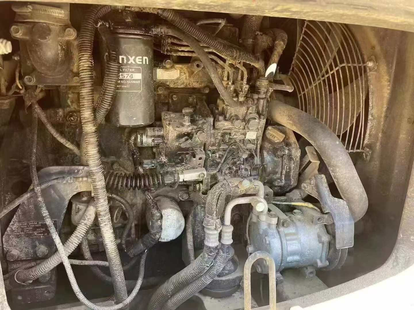 Powerful Second-hand Excavator , Hitachi ZX65 From Japan