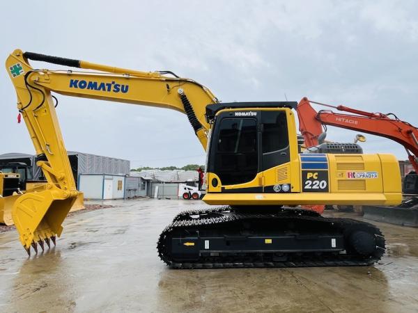 Second Hand Komatsu PC220-8 Crawer Excavator Japan Made 22 Ton Digger PC220-7