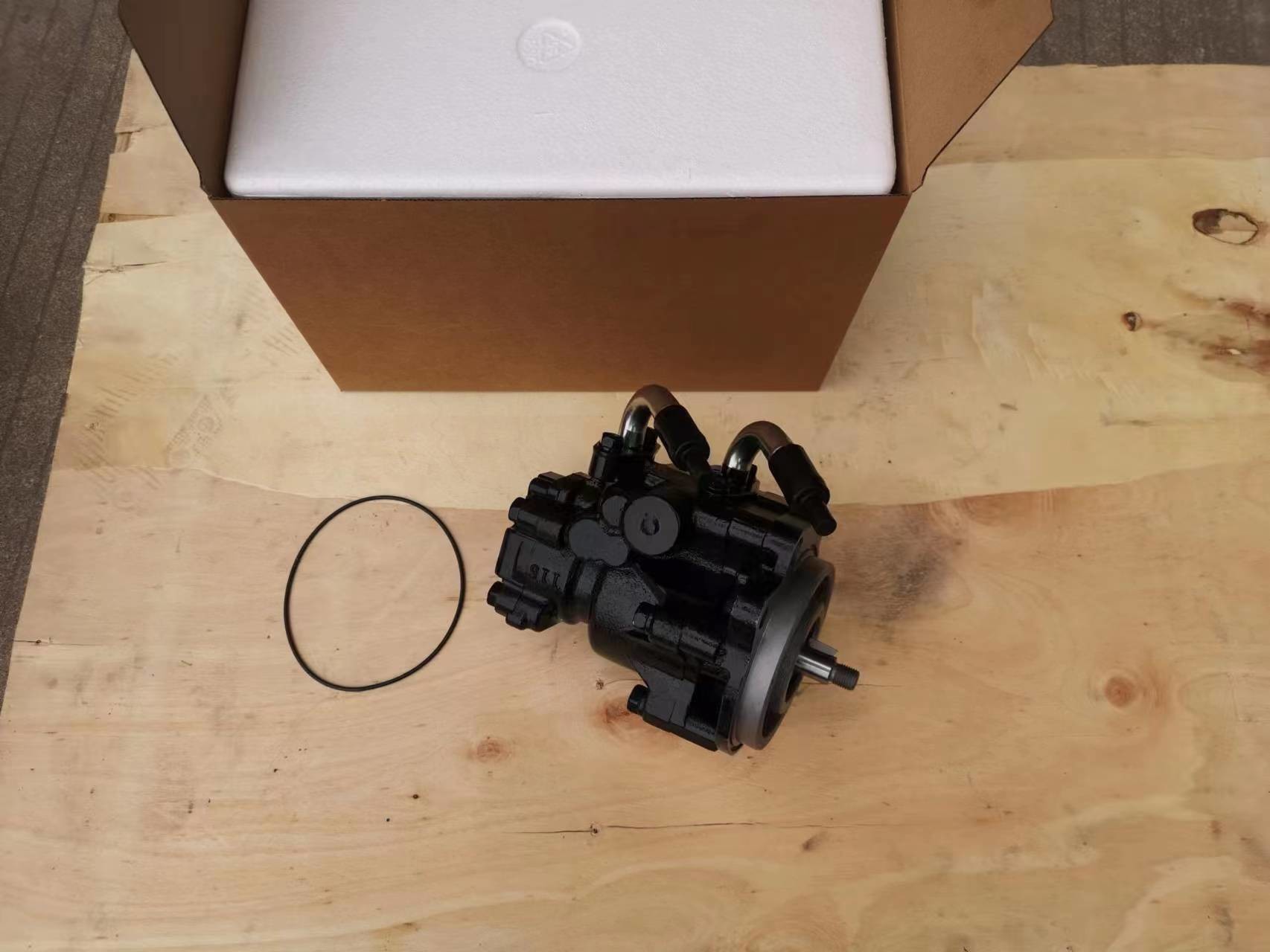 8980550072 Two Cartridge Type Power Steering Pump For NPR NQR Light Truck 4HK1 Engine Model