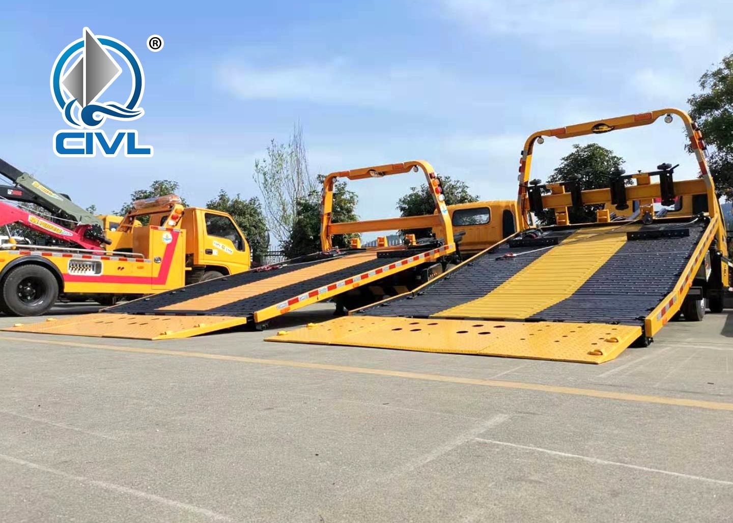 Flat Bed Diesel Engine Wrecker Tow Truck With Lifting Weight 465kgs , Loading 2tons
