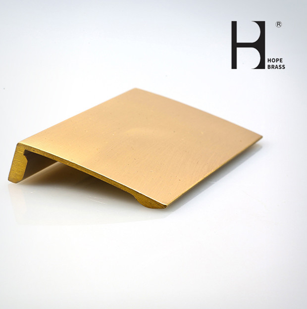 Wearproof H59 Copper Alloy Pen Profiles With Smooth Surface