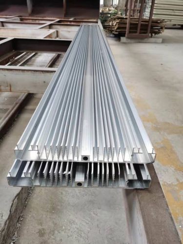 Welding Cutting 6063 Aluminum Extrusion Parts Tube Custom For Advertising Equipments