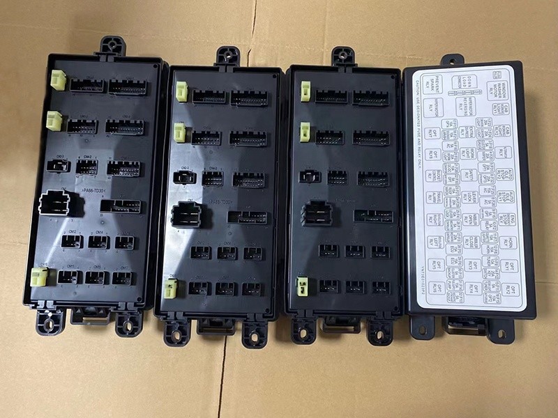 YN73E01024P2 YN24E00016F2 SK210-8 SK250-8 SK350-8 Relay Box Assy SK200-8 Fuse Box