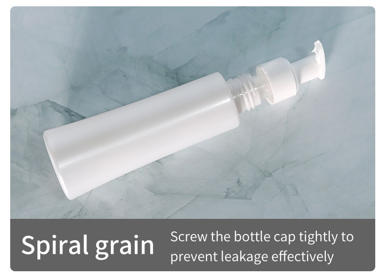 Matte Plastic Dispenser Bottle 120ml Square Foaming Facial Cleanser Bottle