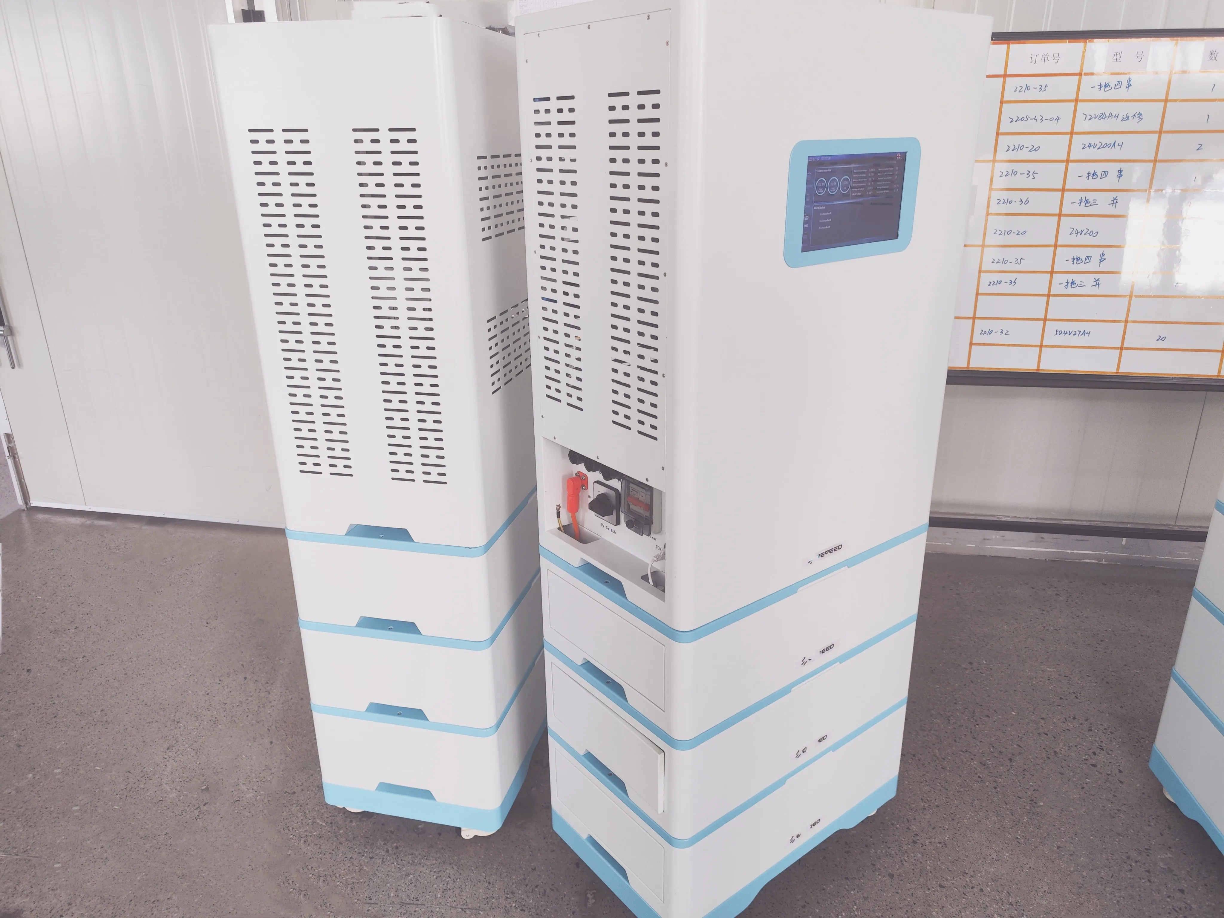 Stacked High Voltage Solar Lifepo4 Lithium Battery Cabinet All In One Lithium Batteries Inverter Storage