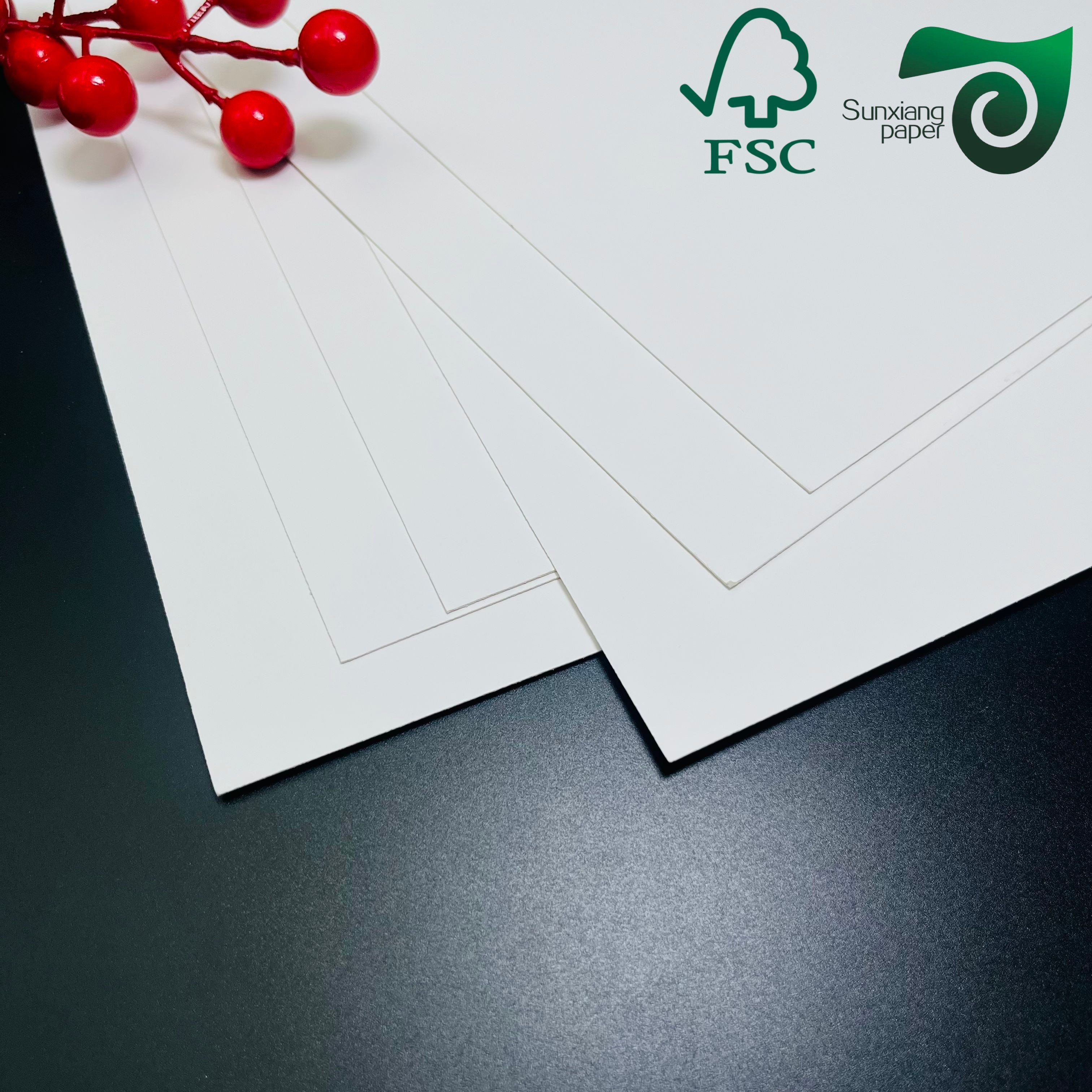FSC High Pulp White Freezer Paper Roll 210g 250g FBB Board For Cake Packaging